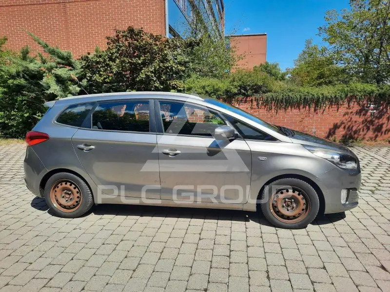 2014 KIA Carens