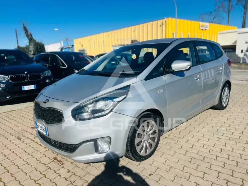 2014 KIA Carens