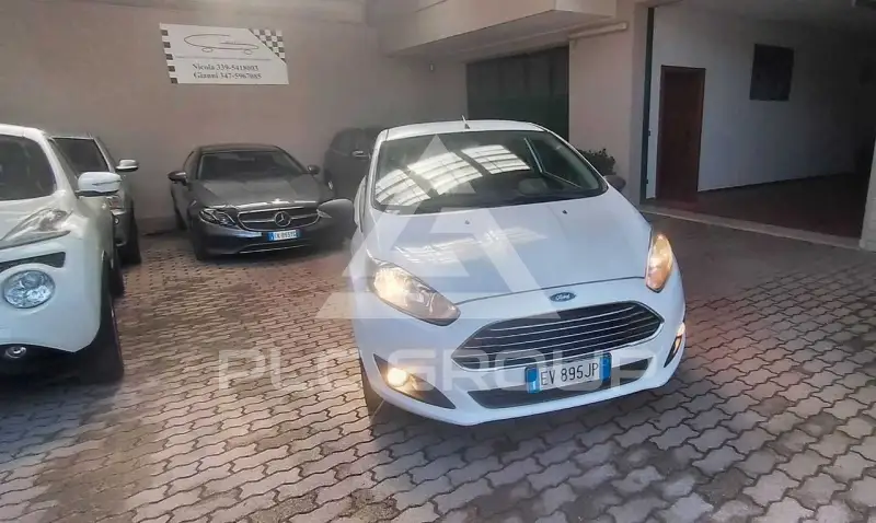 2014 Ford FIESTA