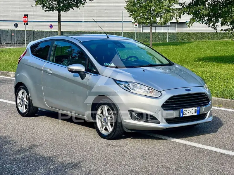 2014 Ford FIESTA