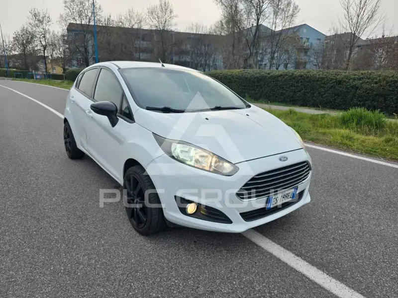 2014 Ford FIESTA