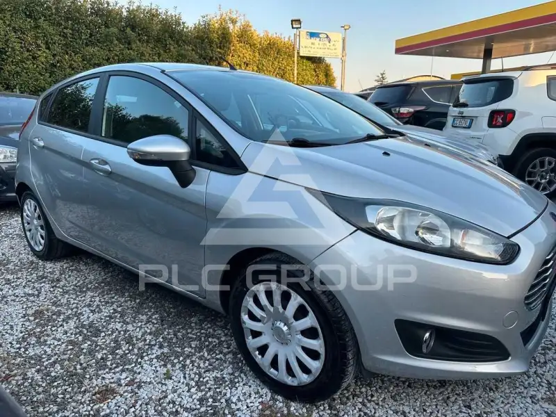 2014 Ford FIESTA