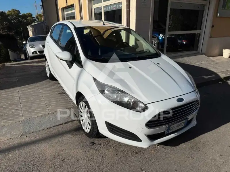 2014 Ford FIESTA