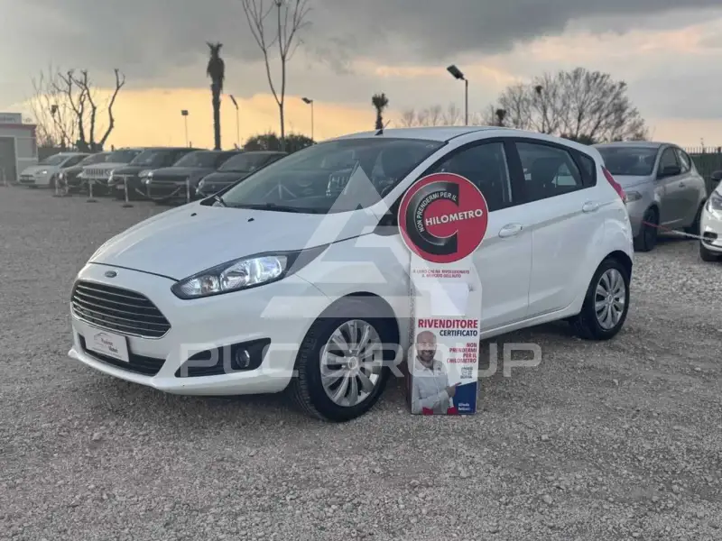 2014 Ford FIESTA