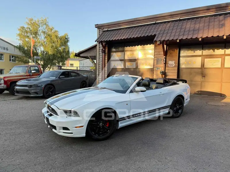 2014 Ford MUSTANG