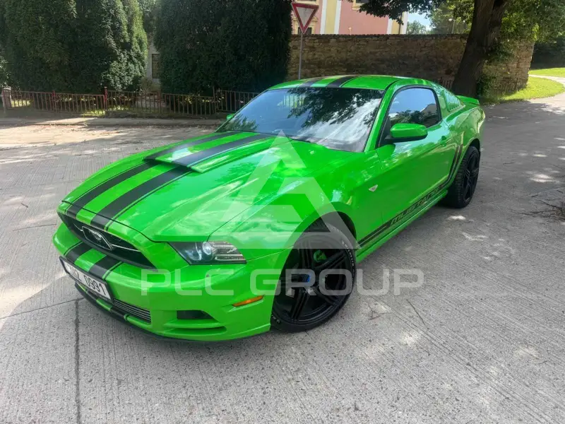 2014 Ford MUSTANG