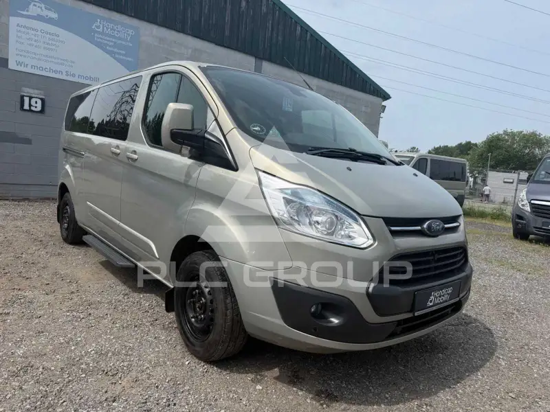 2014 Ford Tourneo