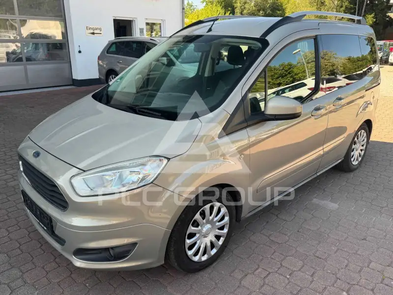 2014 Ford Tourneo