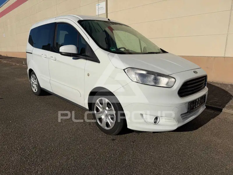 2014 Ford Tourneo