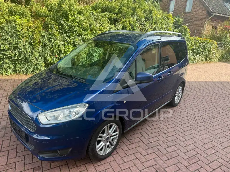 2014 Ford Tourneo