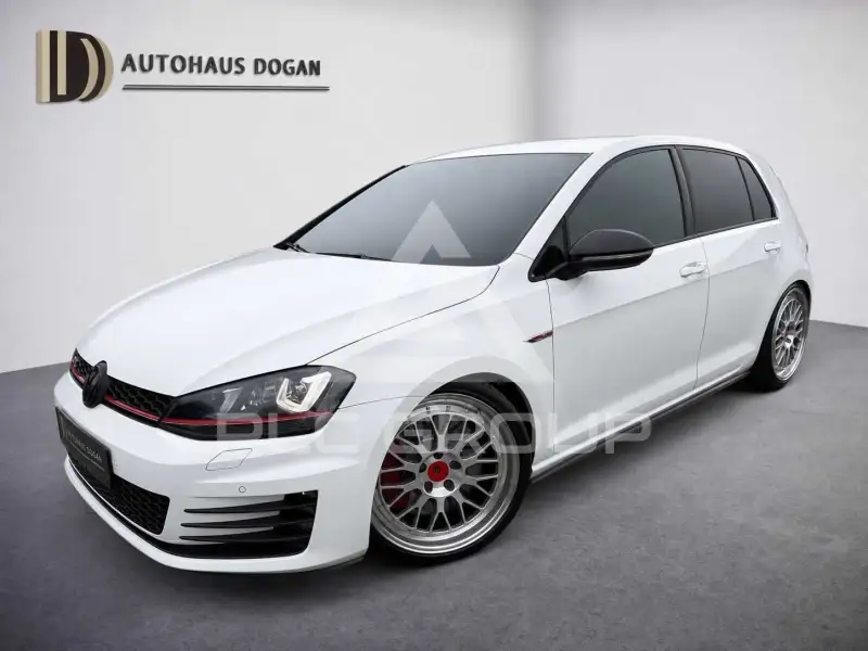 2014 Volkswagen GOLF