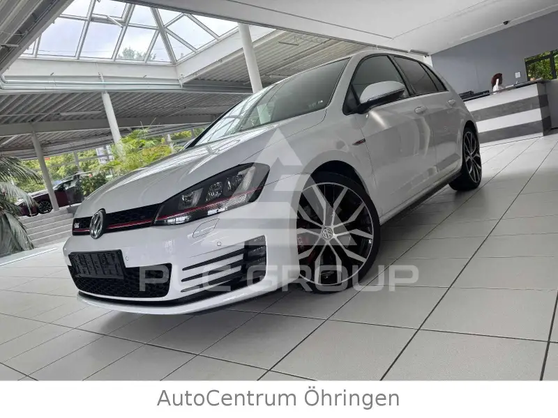 2014 Volkswagen GOLF