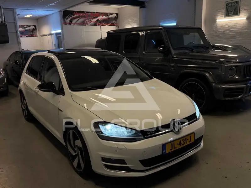 2014 Volkswagen GOLF