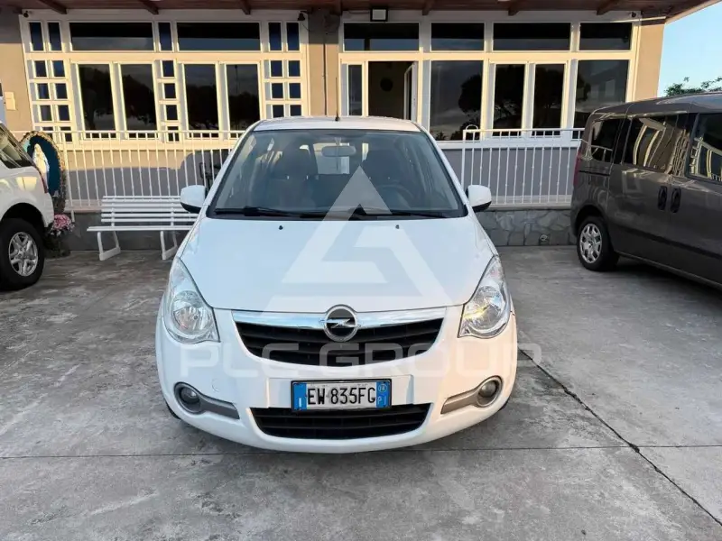 2014 Opel AGILA