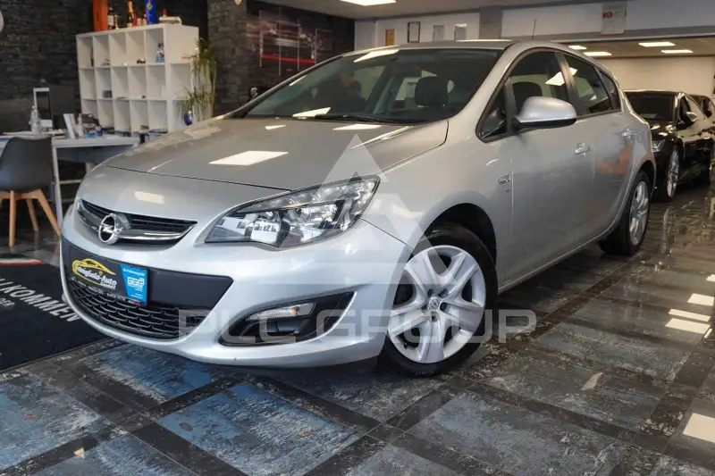 2014 Opel Astra
