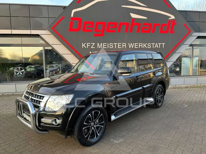 2015 Mitsubishi PAJARO