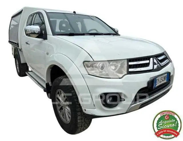 2015 Mitsubishi L200