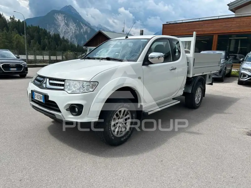 2015 Mitsubishi L200