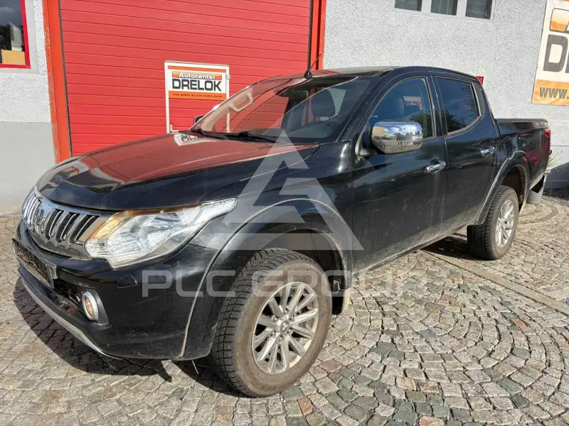 2015 Mitsubishi L200