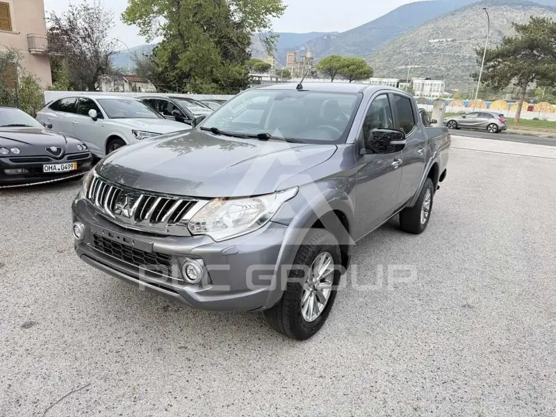 2015 Mitsubishi L200
