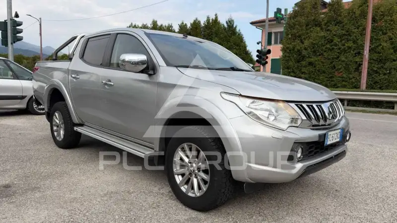 2015 Mitsubishi L200