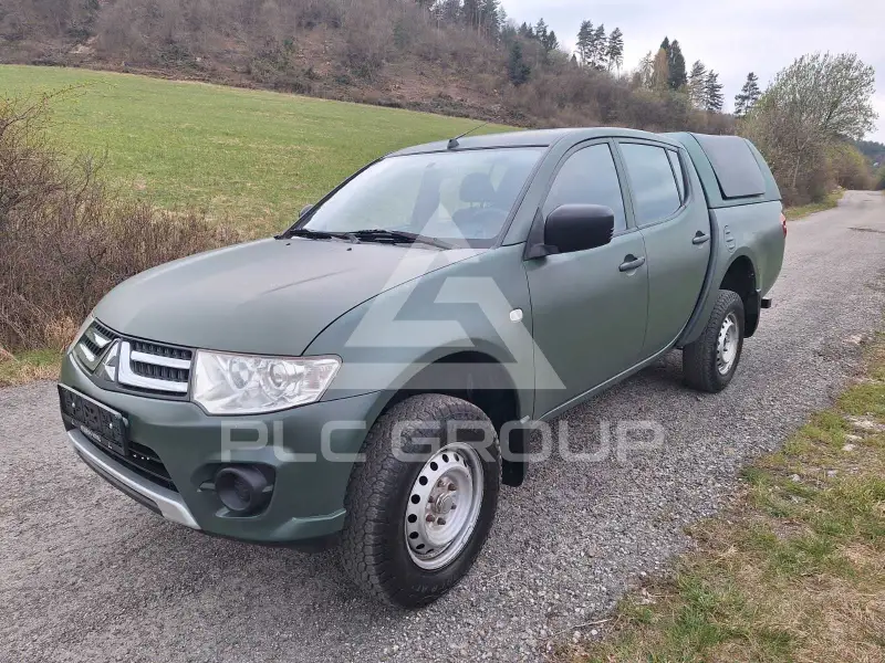 2015 Mitsubishi L200