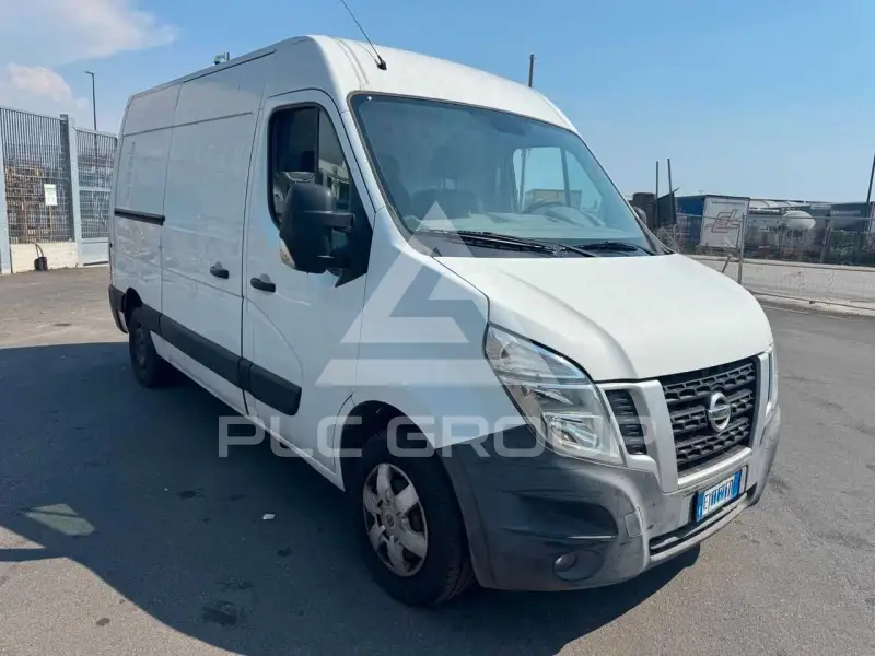 2015 Nissan NV 400