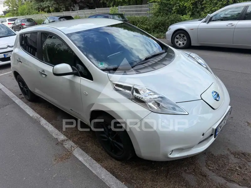 2015 Nissan LEAF