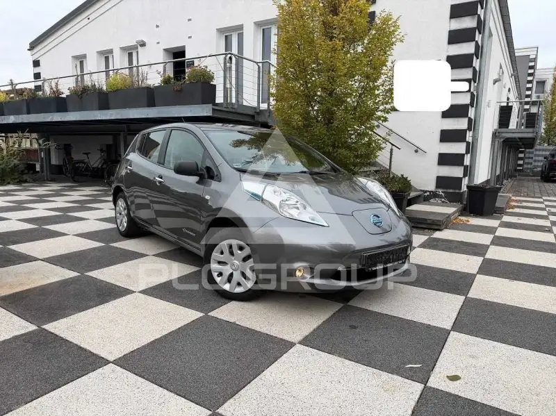 2015 Nissan LEAF