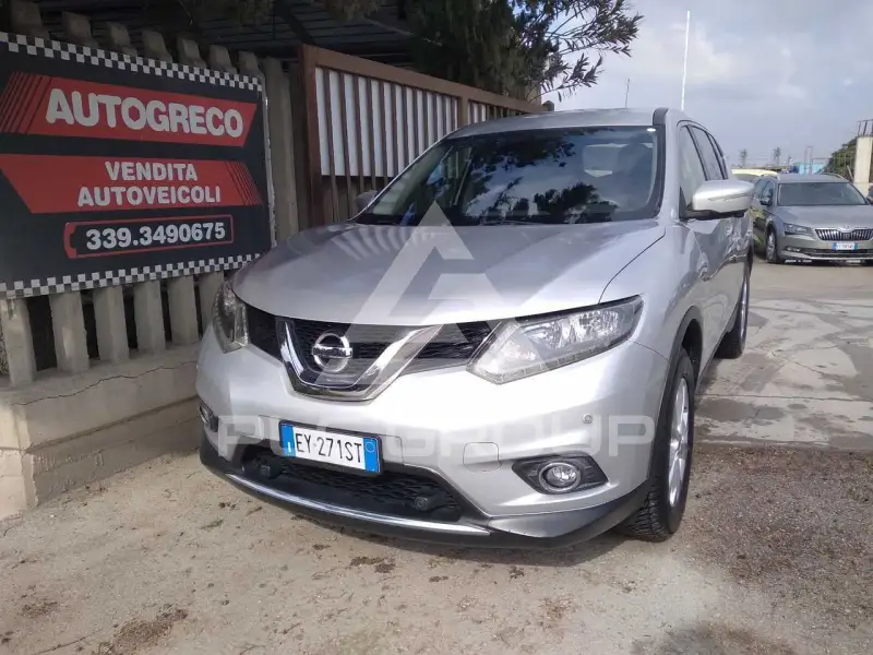 2015 Nissan X-TRAIL