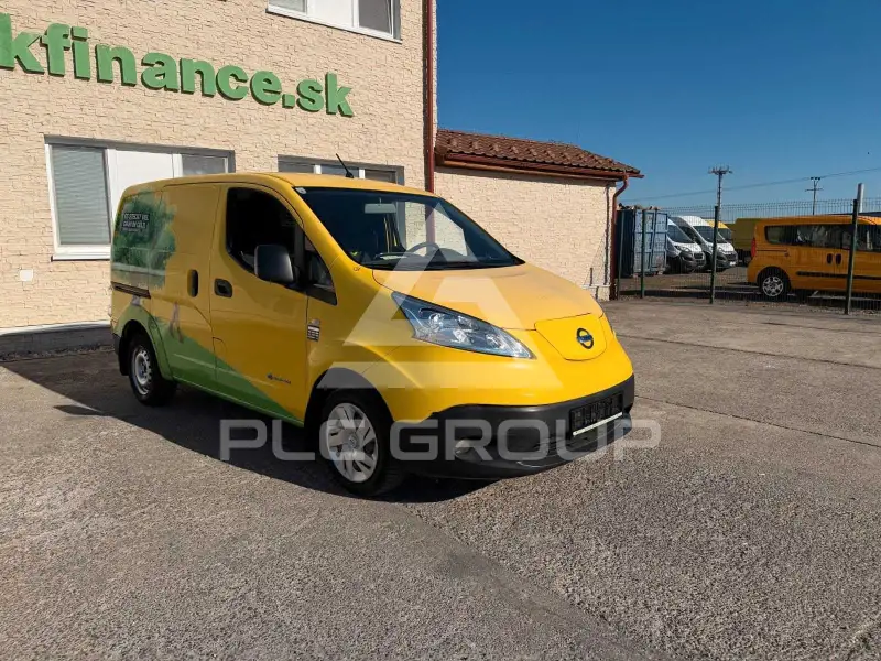 2015 Nissan NV 200