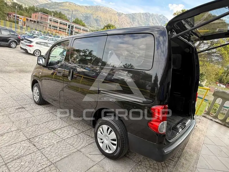 2015 Nissan Evalia