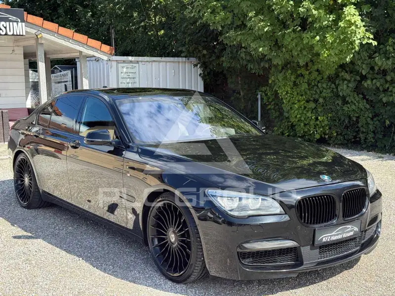 2015 BMW 740