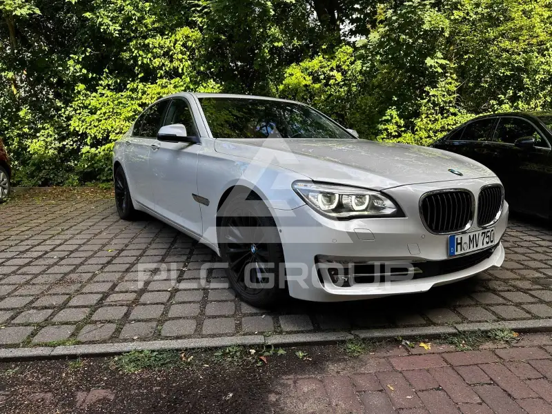 2015 BMW 750