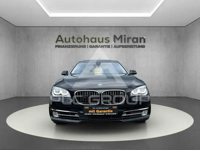 2015 BMW 750