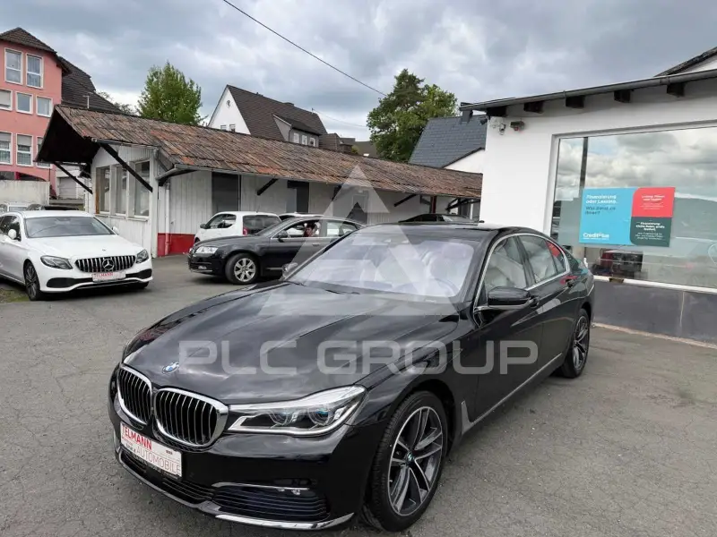 2015 BMW 750