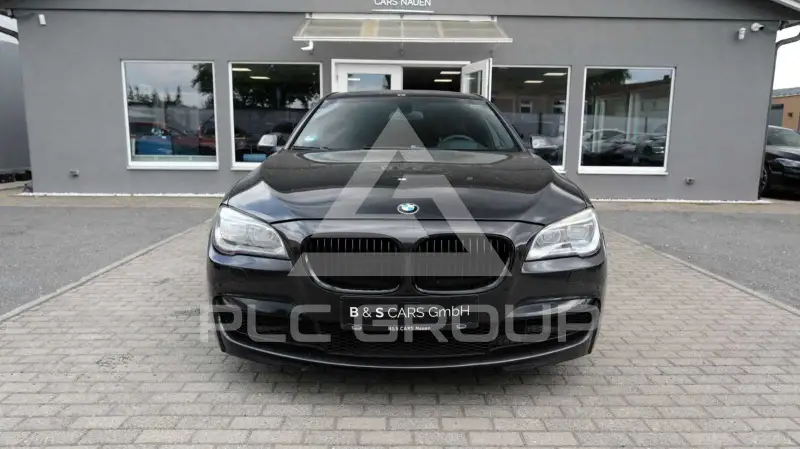 2015 BMW 750