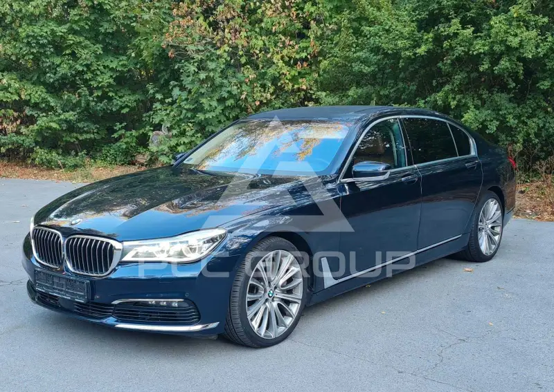 2015 BMW 750