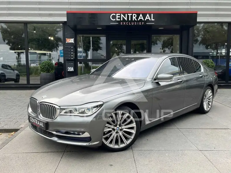2015 BMW 750