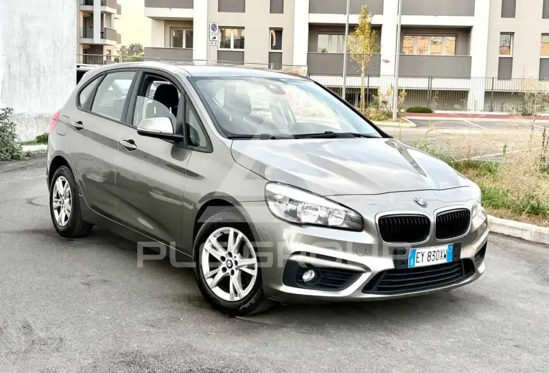 2015 BMW 220
