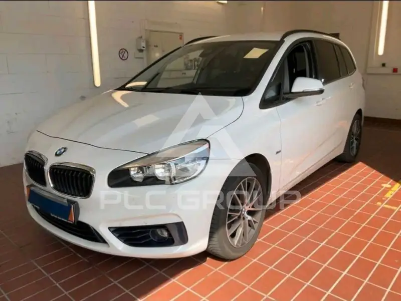 2015 BMW 220