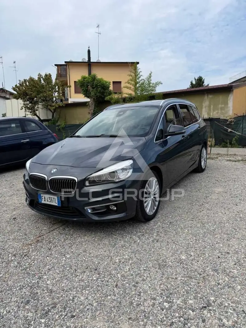 2015 BMW 220