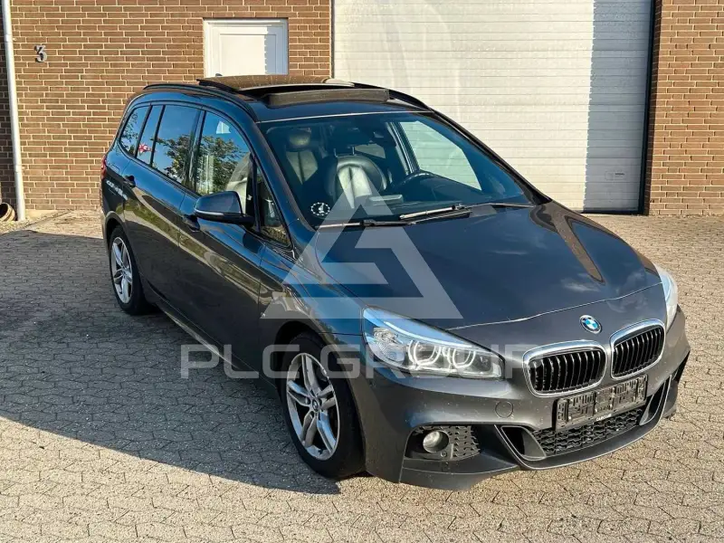 2015 BMW 220