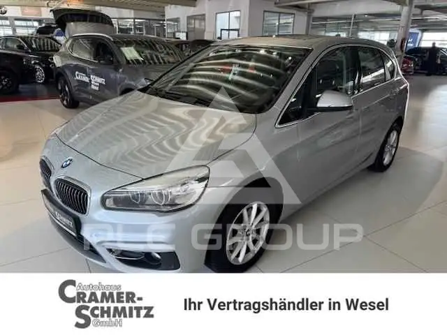 2015 BMW 220