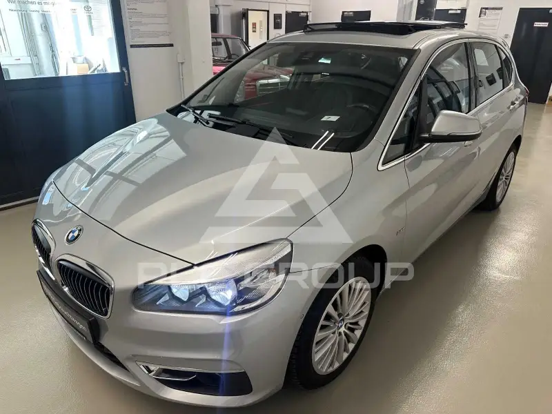 2015 BMW 220