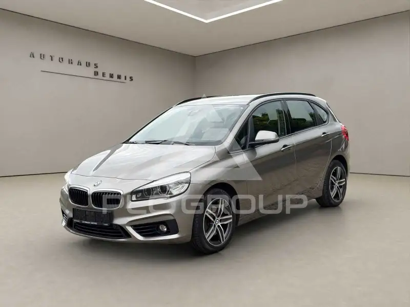 2015 BMW 220