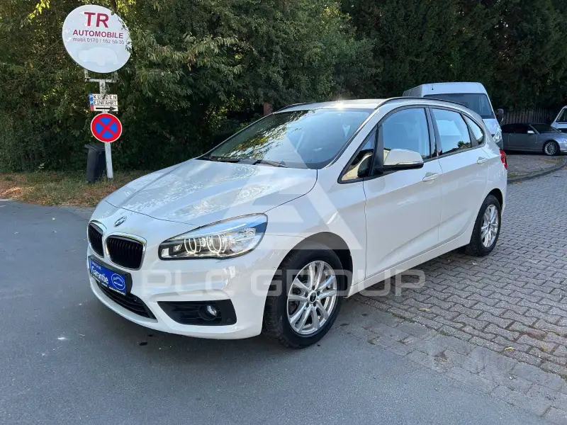 2015 BMW 220