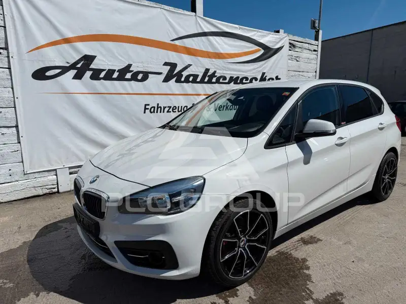 2015 BMW 218
