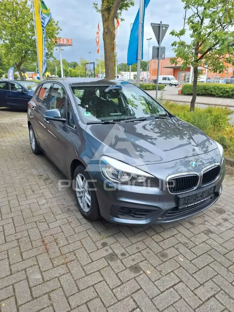 2015 BMW 218