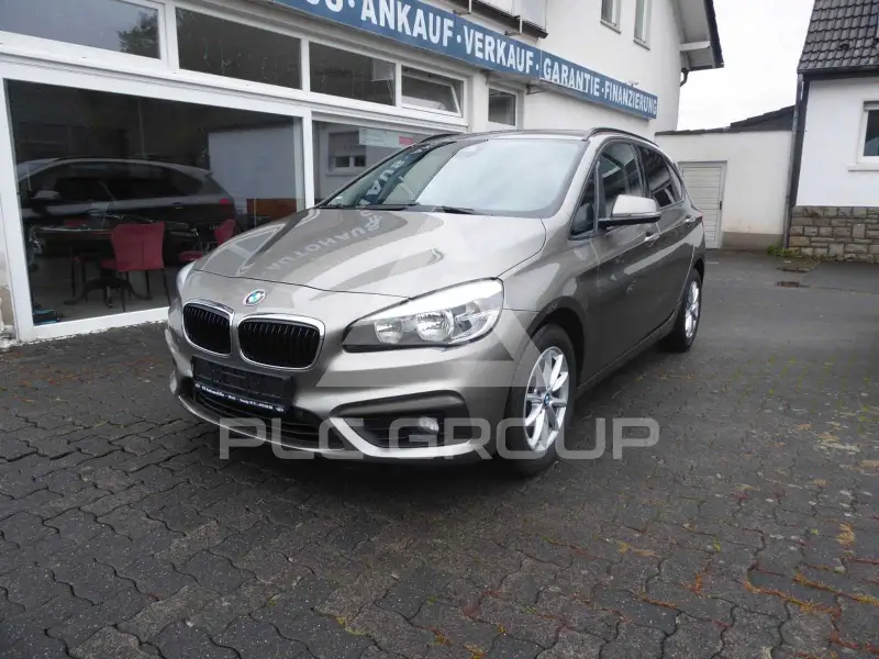 2015 BMW 218
